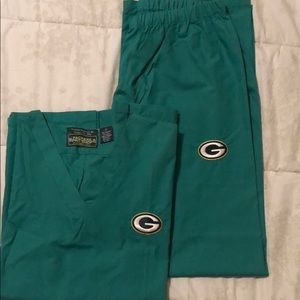 NWOT Green Packers scrubs from Packers Pro Shop